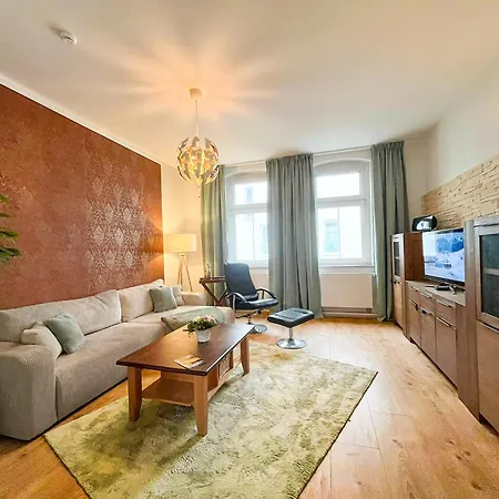 Mit Kamin I Ruhige Lage I Zentral I Netflix I Parkplaetze * Halle (Saale)