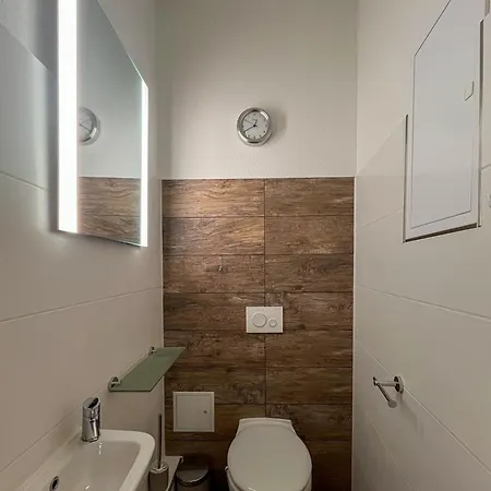 Mit Kamin I Ruhige Lage I Zentral I Netflix I Parkplaetze * Halle (Saale)