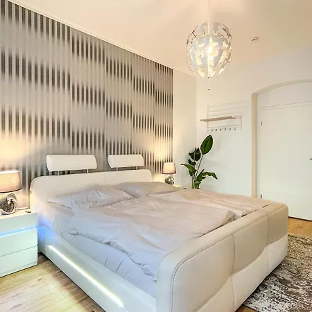 Mit Kamin I Ruhige Lage I Zentral I Netflix I Parkplaetze * Halle (Saale)