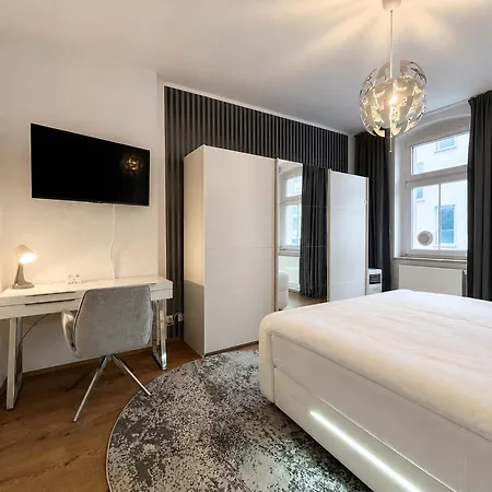 Mit Kamin I Ruhige Lage I Zentral I Netflix I Parkplaetze Appartement *