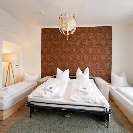 Mit Kamin I Ruhige Lage I Zentral I Netflix I Parkplaetze Appartement