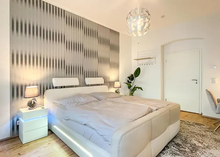 Mit Kamin I Ruhige Lage I Zentral I Netflix I Parkplaetze * Halle (Saale)