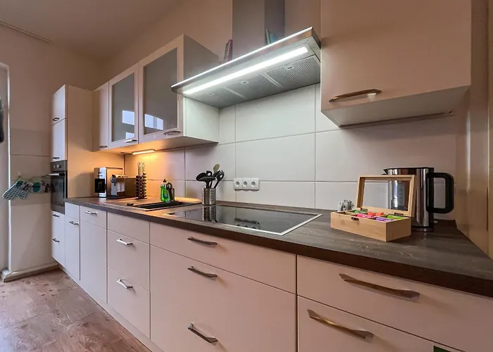 Mit Kamin I Ruhige Lage I Zentral I Netflix I Parkplaetze *